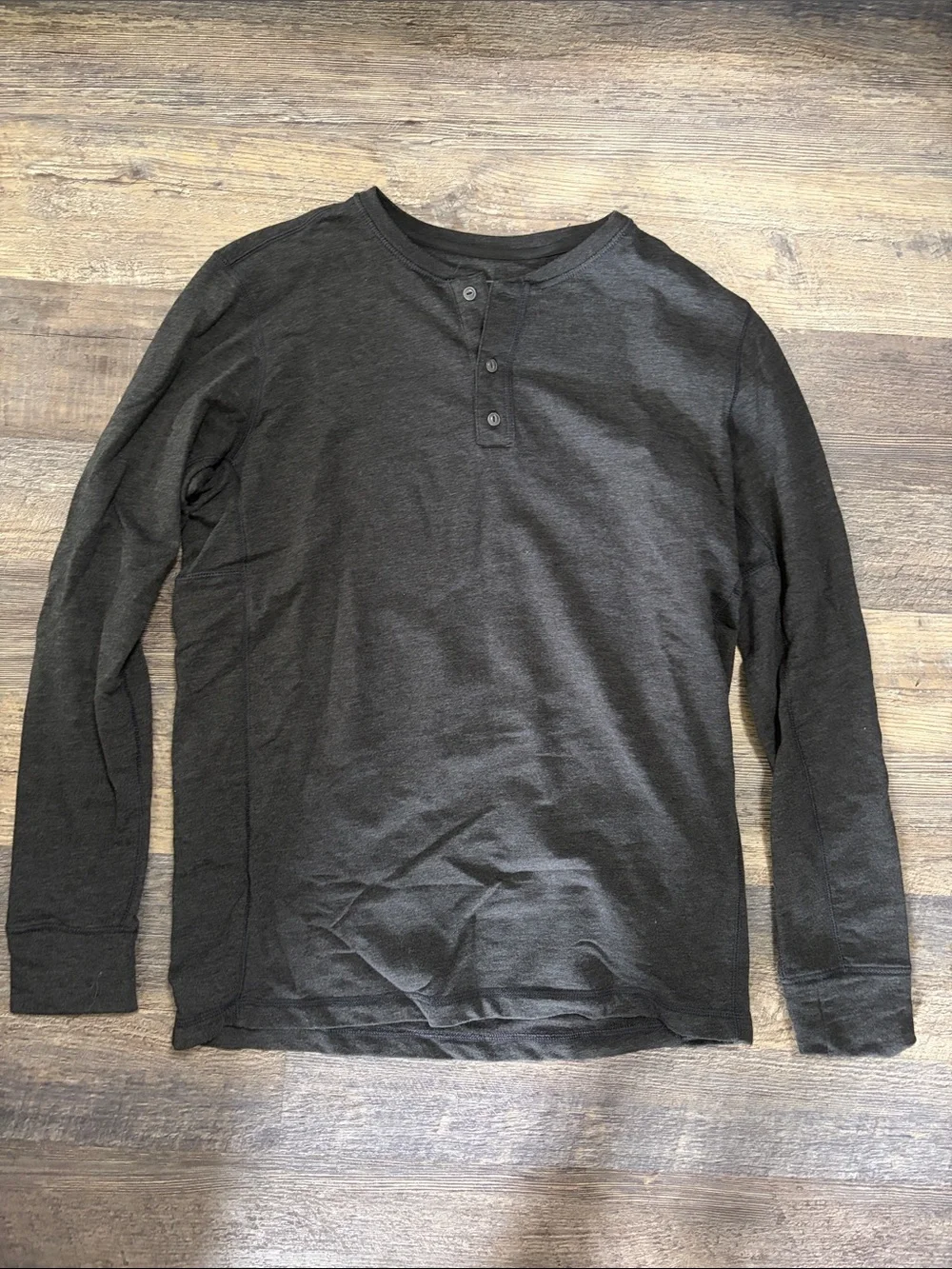 North Face Men's Long-Sleeve Henley Shirt - Charcoal